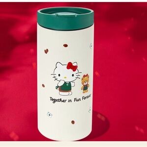 Hello Kitty collab with Starbucks,White and Green Tumbler